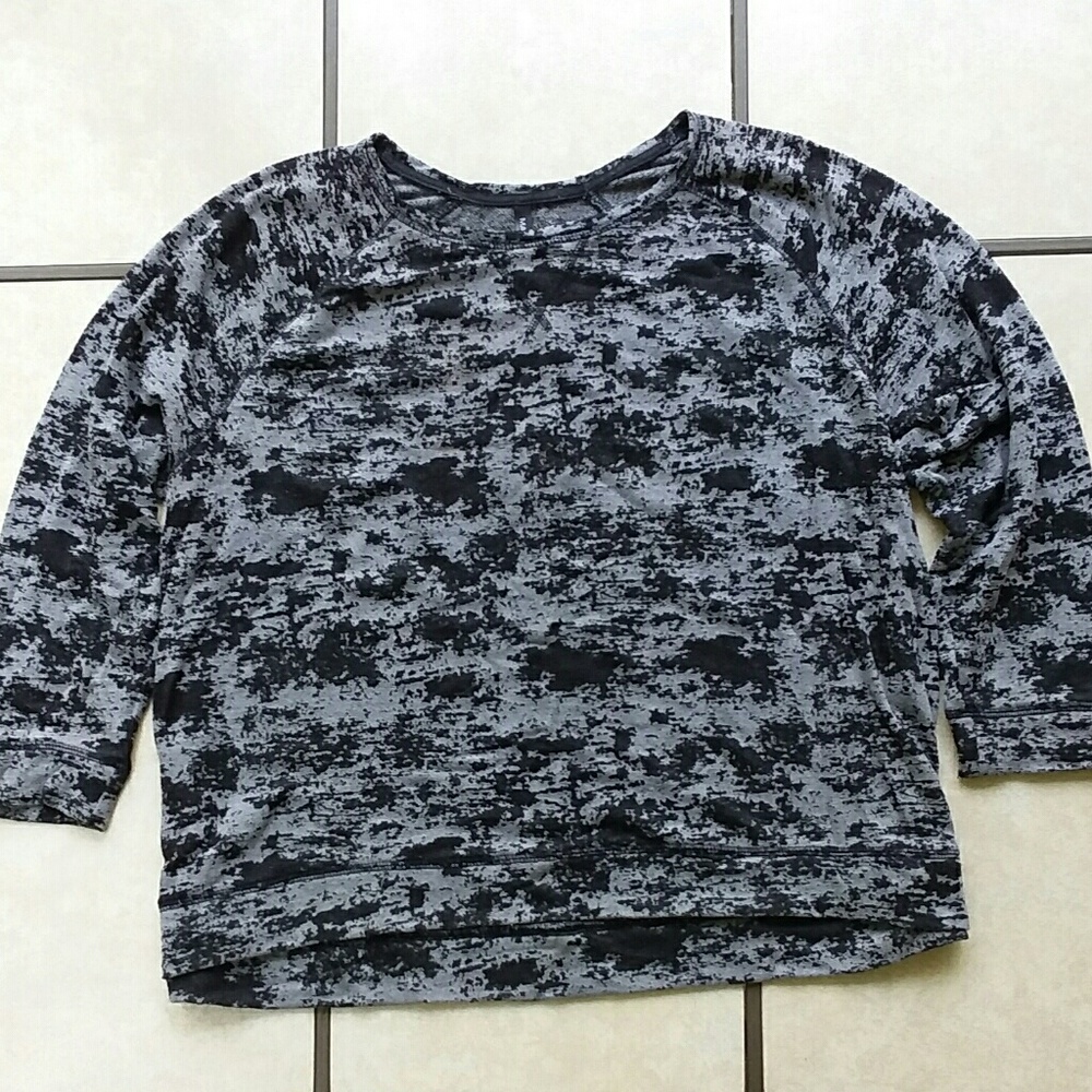 Women's Size: (2X) Long Sleeve Sweater Top